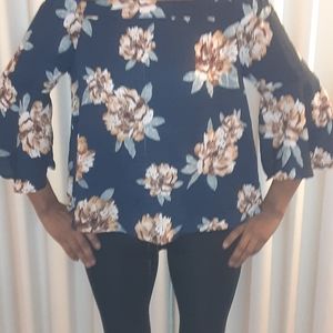 Iris Size L blouse floral